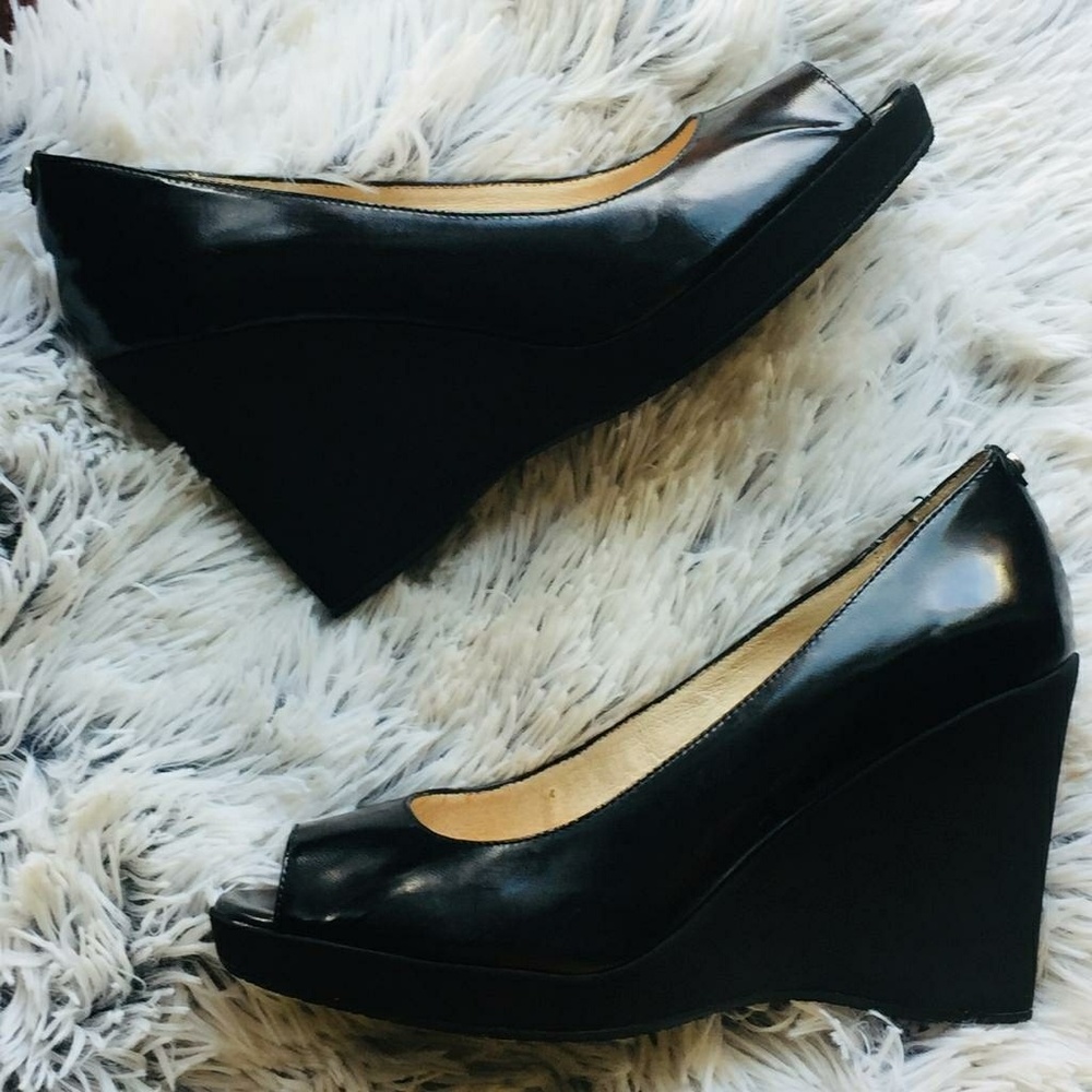 SOLD DNB Michael Kors Black Wedges - Picture 1 of 7